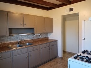 2125 Calle de Suenos in Las Cruces, NM - Foto de edificio - Building Photo