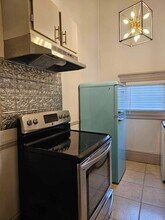 1012 Love Ave, Unit 4 in Tifton, GA - Building Photo - Building Photo