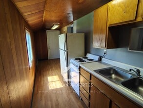 317 N Harrison St, Unit .5 in Alexandria, IN - Building Photo - Building Photo