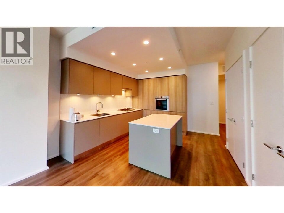 3833 Evergreen Pl in Burnaby, BC - Building Photo