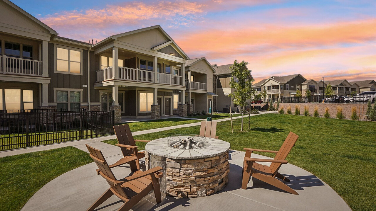 Springs at Northgate in Colorado Springs, CO - Foto de edificio