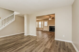 206 Mystic Ct in Canton, GA - Building Photo - Building Photo