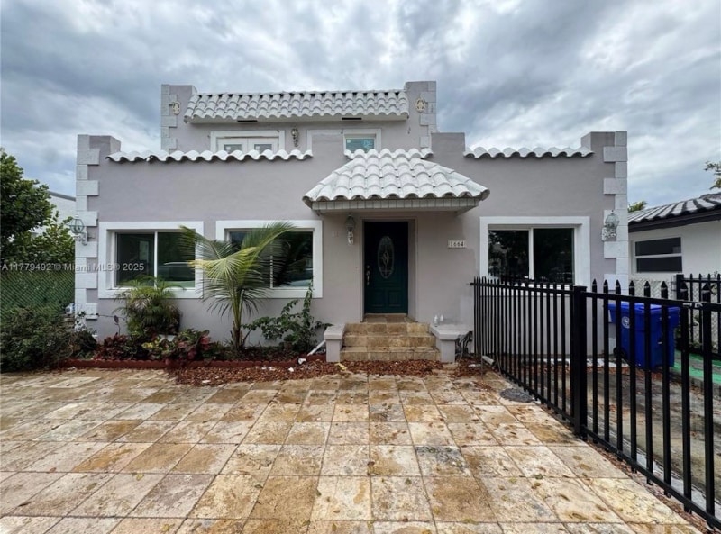 1664 SW 9th St in Miami, FL - Building Photo