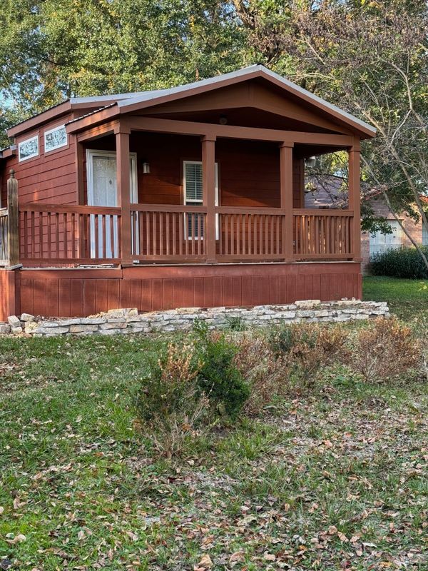 13338 Longstreet Rd in Willis, TX - Foto de edificio - Building Photo