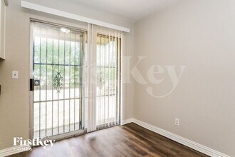 6530 Gentle River Dr in Dallas, TX - Building Photo - Building Photo