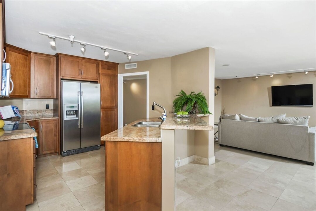 2414 Front St in San Diego, CA - Building Photo