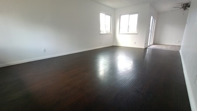 10155 De Soto Way in Sacramento, CA - Building Photo - Building Photo