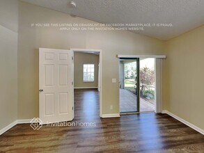 8 Erwood Pl in Boynton Beach, FL - Foto de edificio - Building Photo