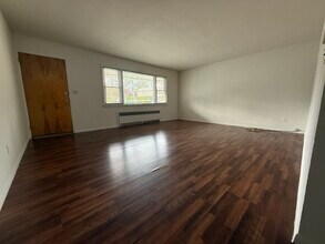 822 Kingsland Ln, Unit 1 in Fort Lee, NJ - Building Photo - Building Photo