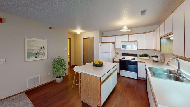 The Meadows Apartments in Jamestown, ND - Foto de edificio - Building Photo