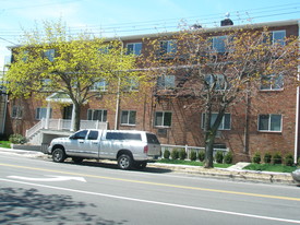 Cambridge Park Condominiums Apartments