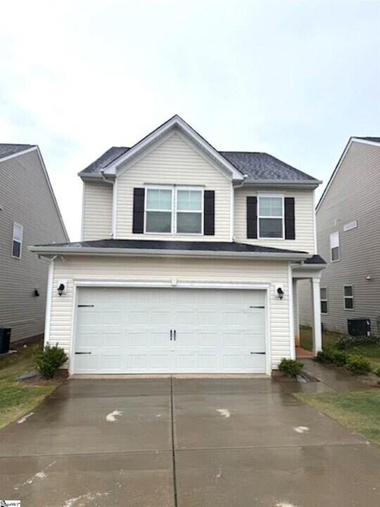16 Corsica Ct in Simpsonville, SC - Building Photo