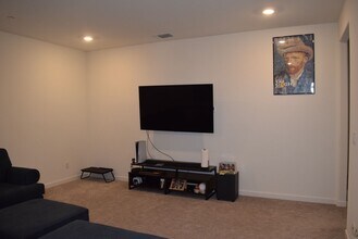 2853 Honey Opal Ave in Sacramento, CA - Building Photo - Building Photo