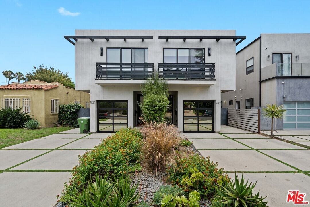 1620 S Bedford St in Los Angeles, CA - Building Photo