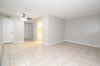 600 Scenic Hwy, Unit 315 in Pensacola, FL - Building Photo - Building Photo
