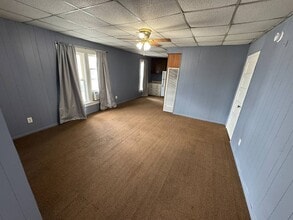 211 E 7th St in Concordia, KS - Building Photo - Building Photo