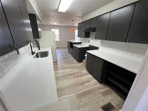 2 Lancaster Dr in Bella Vista, AR - Building Photo - Building Photo