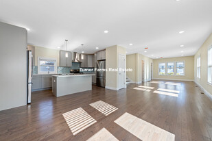 232 Fulton St, Unit 232 in Medford, MA - Building Photo