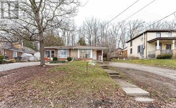 368 Fountain St S in Cambridge, ON - Building Photo - Building Photo