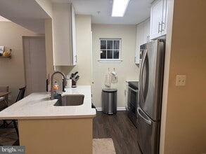 4126 Timber Log Way in Fairfax, VA - Building Photo - Building Photo