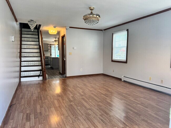 83 Frash St in Stratford, CT - Building Photo - Building Photo