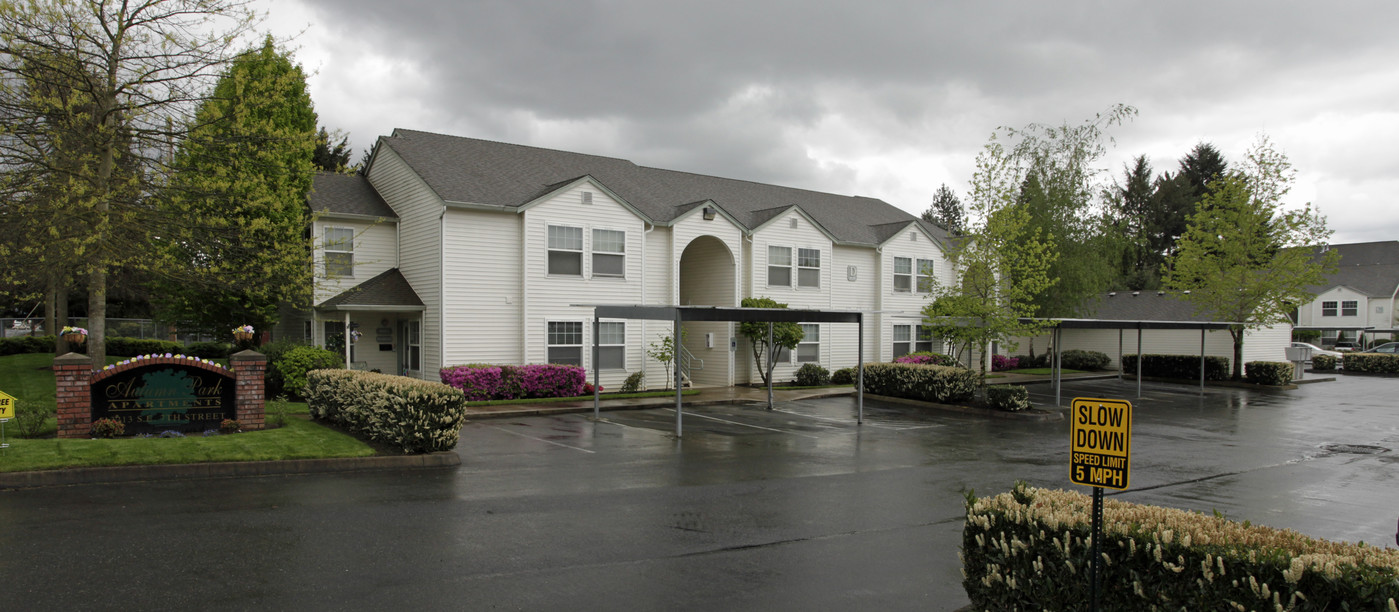 Autumn Park in Vancouver, WA - Foto de edificio