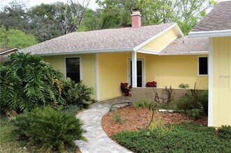 2316 Windsor Oaks Ave in Lutz, FL - Building Photo - Building Photo