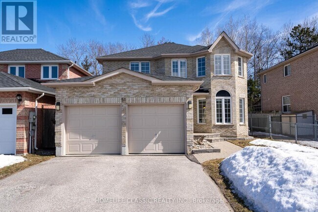 51 Hawkins Dr in Barrie, ON - Building Photo - Building Photo