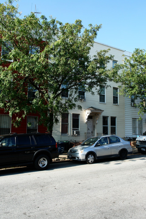 34 4th St in Brooklyn, NY - Building Photo