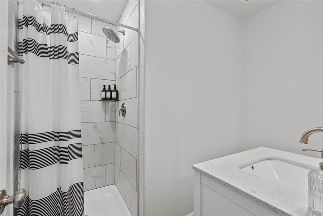 property at 913 Bluewater Hwy