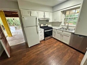 4016 Shady Oak Ct in Doraville, GA - Building Photo - Building Photo