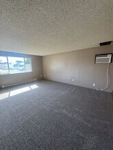 1806 S 66th Ave in Yakima, WA - Building Photo - Building Photo