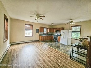 14 Kulp Ave in Wilkes-Barre, PA - Building Photo - Building Photo