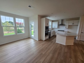 24410 W Alexis Ln in Plainfield, IL - Building Photo - Building Photo