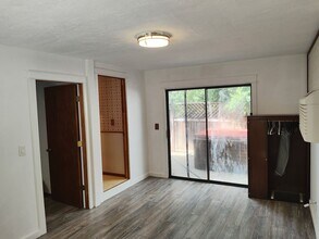 56 Sunset Ln in Willow Creek, CA - Building Photo - Building Photo