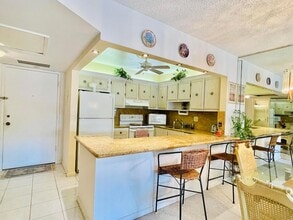 257 S Cypress Rd, Unit 443 in Pompano Beach, FL - Building Photo - Building Photo