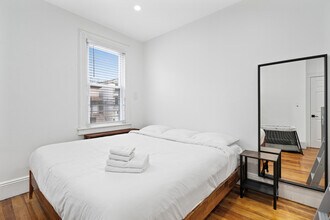 285 Cator Ave in Jersey City, NJ - Building Photo - Building Photo