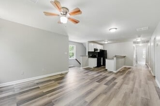 2271 Sisk St NW in Atlanta, GA - Building Photo - Building Photo