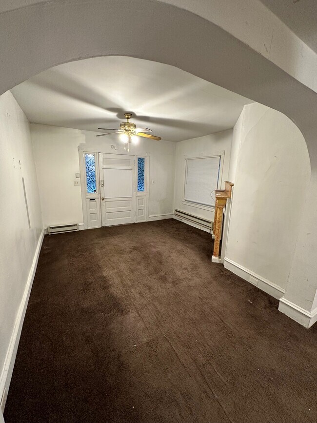 126 N Wycombe Ave, Unit A1 in Lansdowne, PA - Building Photo - Building Photo