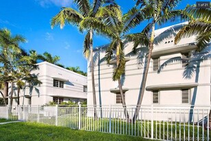 1525 Pennsylvania Ave, Unit 12 in Miami Beach, FL - Building Photo