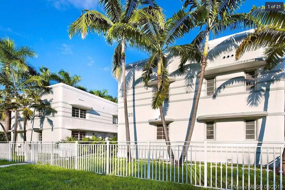 1525 Pennsylvania Ave, Unit 12 in Miami Beach, FL - Foto de edificio