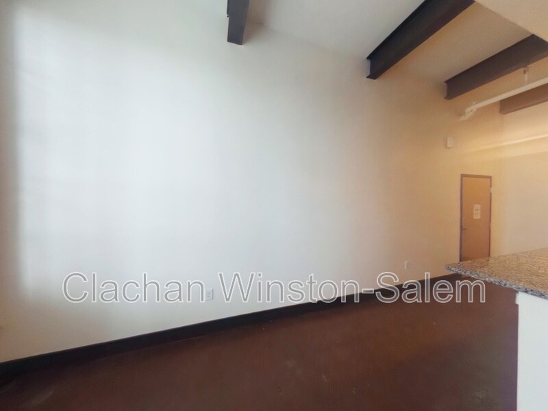 101 E 6th St in Winston-Salem, NC - Building Photo