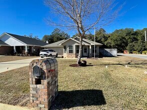 4435 Winona Ln in Milton, FL - Building Photo - Building Photo