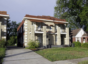 1917-1921 Lamar Ave Apartments