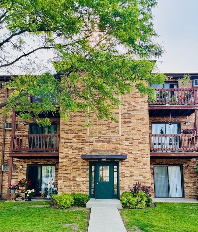 property at 1356 Geneva Dr