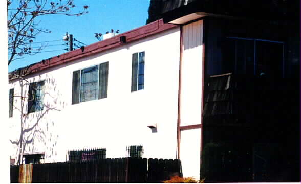 2414 25th St in Sacramento, CA - Building Photo - Building Photo