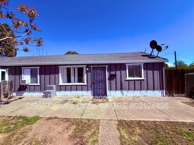 property at 7701 Molinos Ave