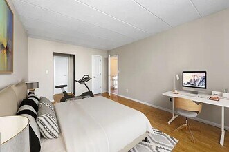 23-22 30th Rd in Queens, NY - Building Photo - Building Photo