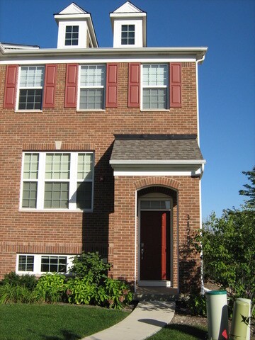 3175 Coral Ln in Glenview, IL - Building Photo