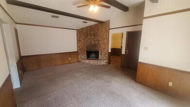 2503 66th St in Lubbock, TX - Building Photo - Building Photo